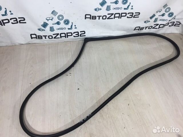 Уплотнитель двери передний правый Mazda 6 GH LF