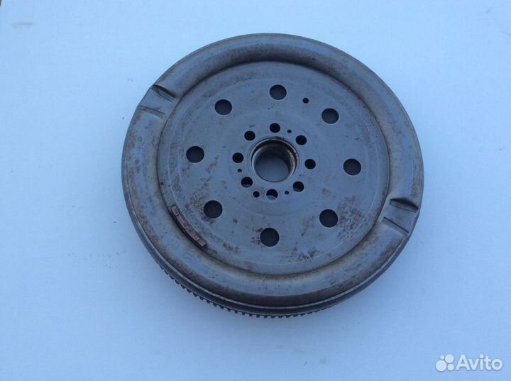 Маховик двухмассовый на VAG 06J105266K