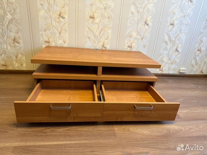 Тумба под телевизор