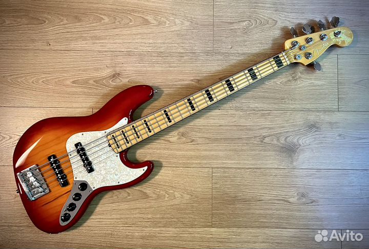 2020 Fender American Ultra Jazz Bass V Ash