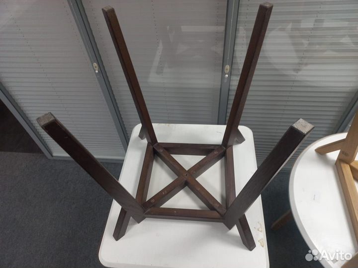 Стол обеденный из шпона дуба