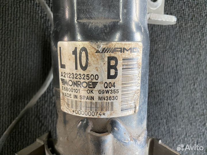 Амортизатор передний левый Mercedes Benz W212 E63