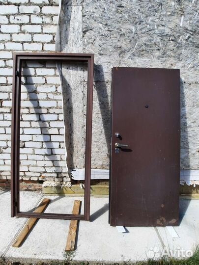Дверь входная металлическая