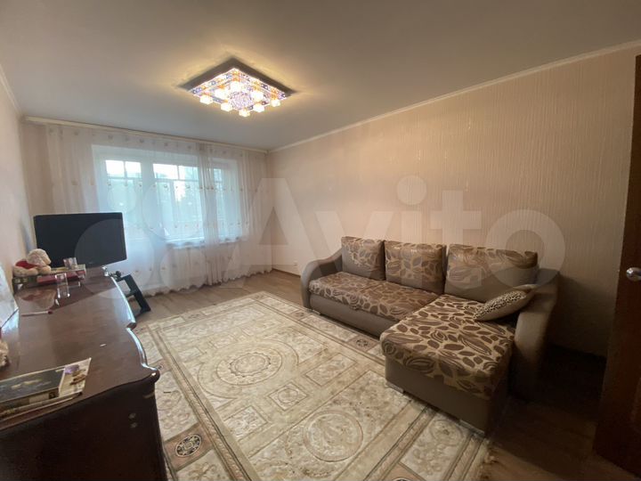 3-к. квартира, 86 м², 3/9 эт.