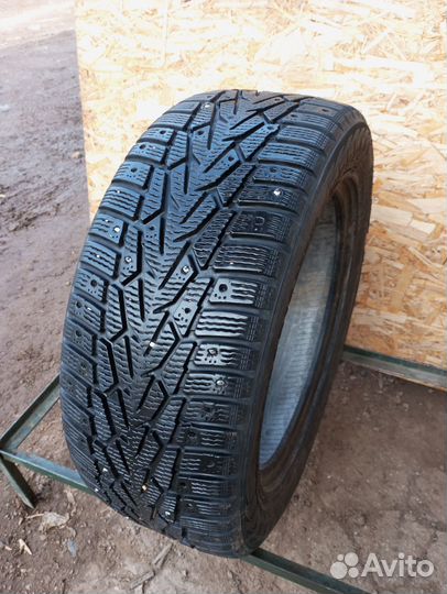 Nokian Tyres Hakkapeliitta 7 215/55 R16