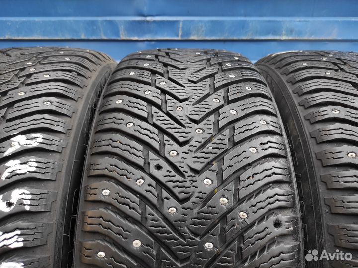 Nokian Tyres Hakkapeliitta 8 225/50 R17 94T