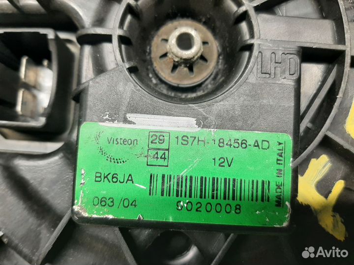 В наличии: Моторчик отопителя для Ford Focus 1