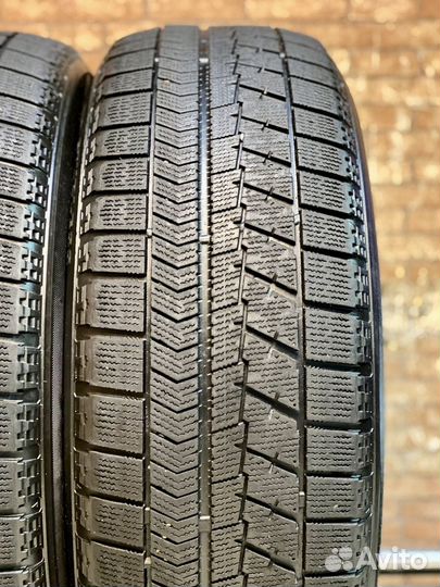 Bridgestone Blizzak VRX 225/60 R18