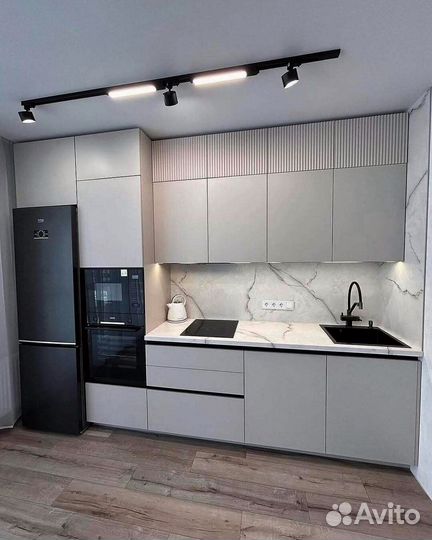 Угловой кухонный гарнитур