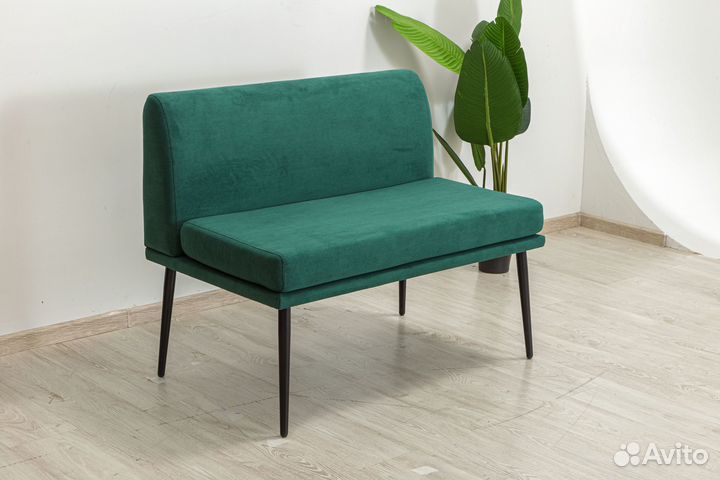 Мини диван 100 см на ножках (кафе, бар, салон)