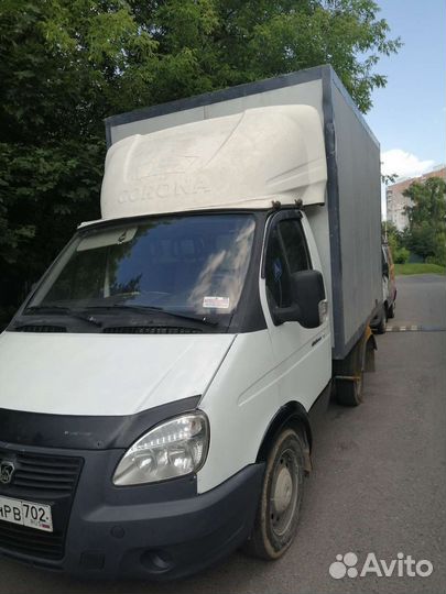 Водитель с личным грузовым автомобилем