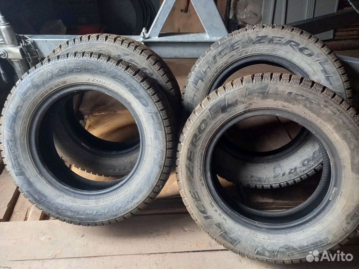 Pirelli Ice Zero 175/70 R14 84T