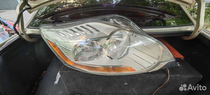 Продам фару ford kuga