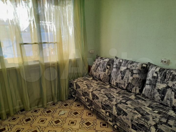 3-к. квартира, 100 м², 1/1 эт.