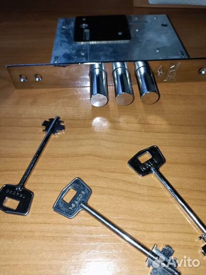 Замок врезной Kale