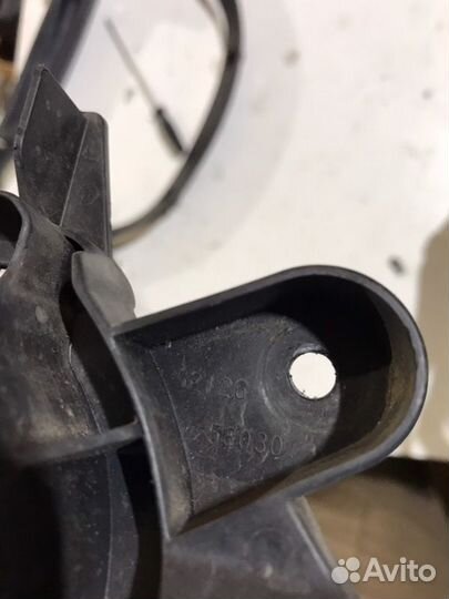 Противотуманная фара (птф) левая Lexus Is250 GSE20