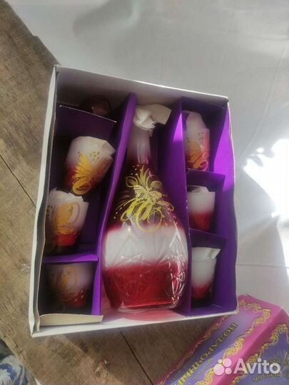 Набор посуды графин и рюмки