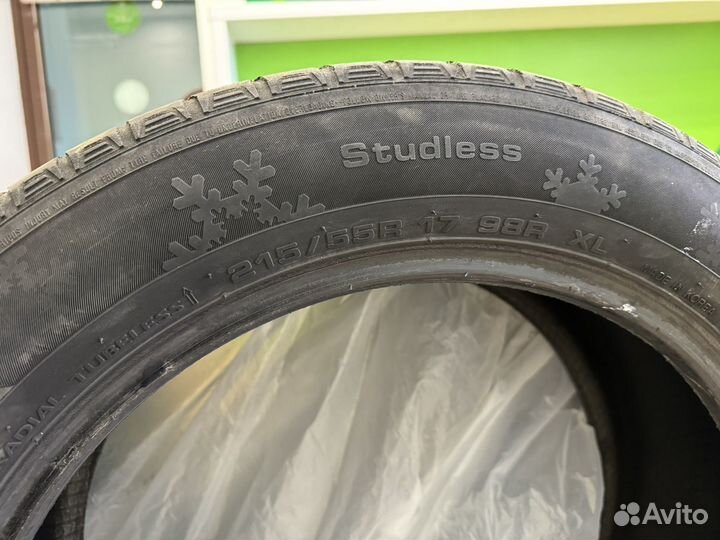 Kumho I'Zen Stud Snow KW11 215/55 R17