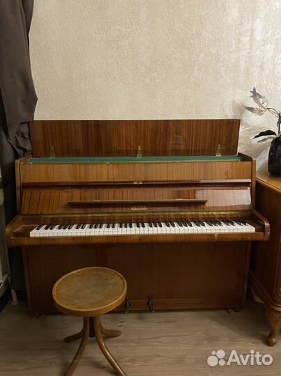 Немецкое пианино Geyer в отличном состоянии