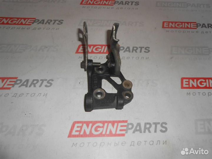 Кронштейн насоса гур Toyota Camry Gracia SXV20(96