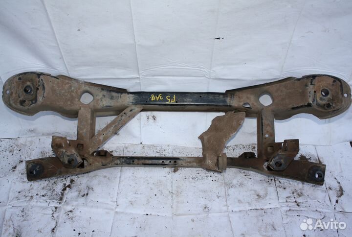 Подрамник задний балка Ford Focus 2 универсал