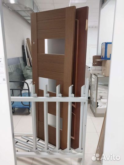 Экспозитор для дверей