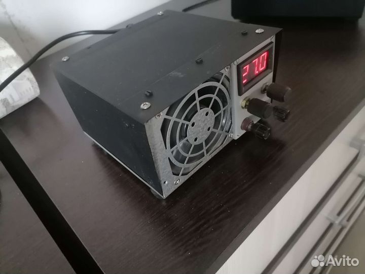 Блок питания, регулируемый. 1.3вольтХ24вольт