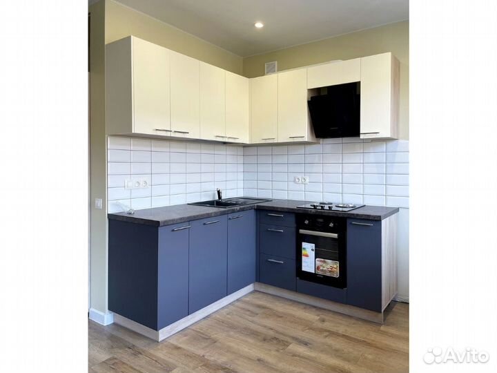Угловая кухня новая в рассрочку