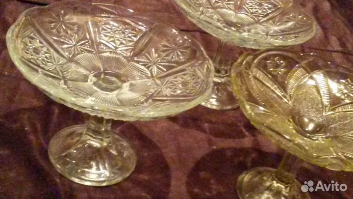 Ваза на ножке толстое стекло СССР