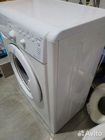 Стиральная машина indesit 5кг