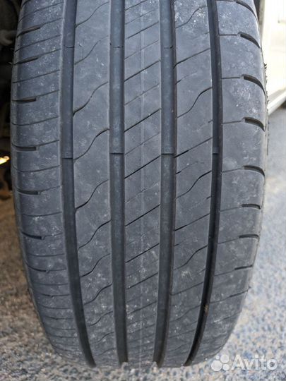 Goodyear EfficientGrip Performance 2 205/55 R16