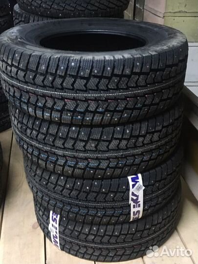 Viatti Vettore Inverno V-524 235/65 R16C