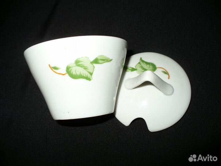 Новый советский большой столовый фарфоровый набор