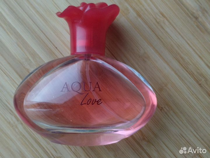 Туалетная вода женская Aqua love 100мл. В коробке