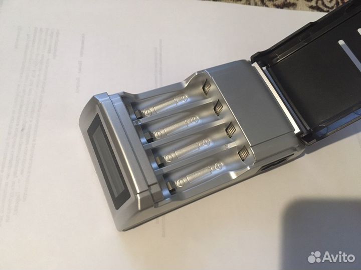 Зарядное устройство для аккумуляторов ааа/aa