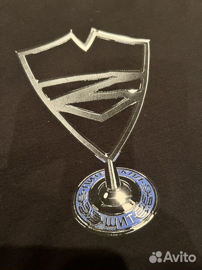 Футболка питерский щит Прицел