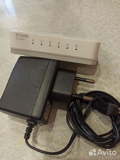 Коммутатор d-link des-1005a