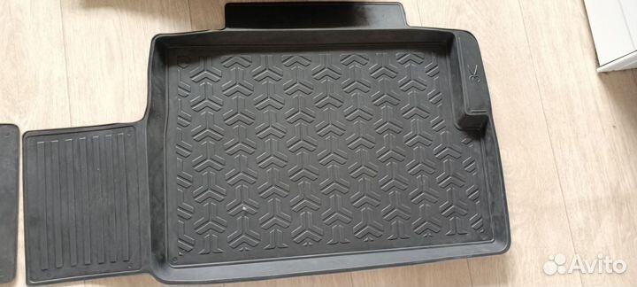 Автомобильные коврики резиновые Chery tiggo 7 pro
