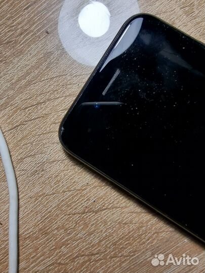 iPhone SE (2020), 64 ГБ