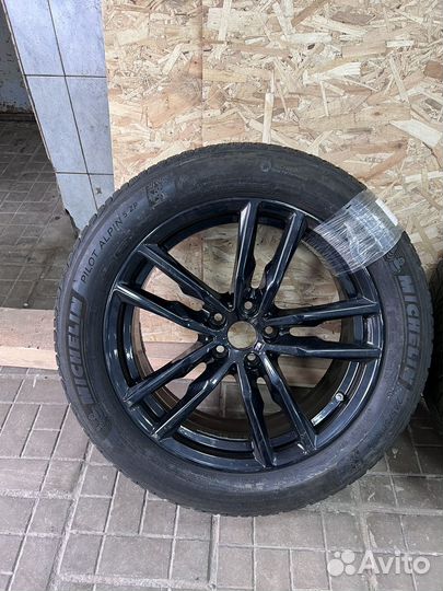 Диски 698М с резиной Michelin PA 5 x3 x4 g01 g02