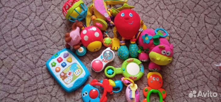 Игрушки для малышей пакетом