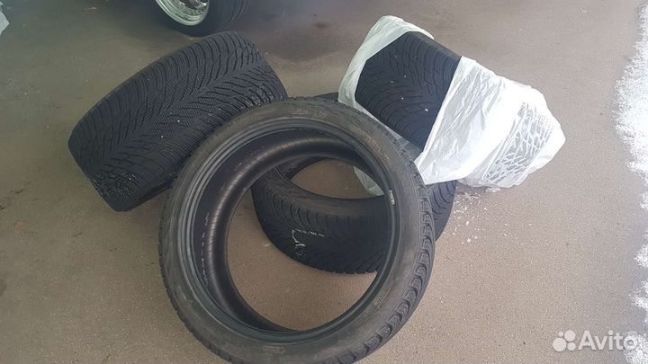 Nokian Tyres Hakkapeliitta R3 275/35 R20 102T