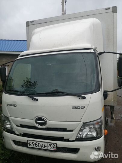 Hino 300 (Dutro), 2021
