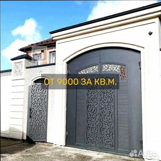 Ворота с элементами ковки