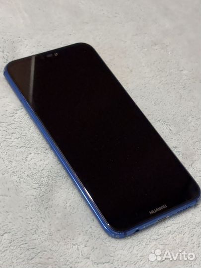 HUAWEI P20 Lite, 4/64 ГБ