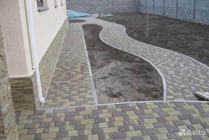 Бригада строителей