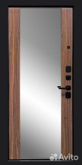 Входная дверь зеркалом