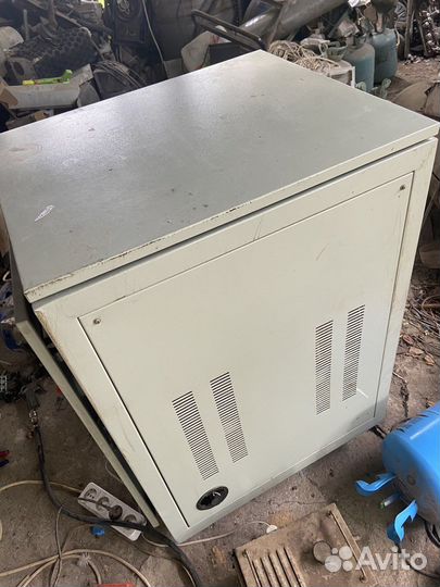 Стабилизатор напряжения