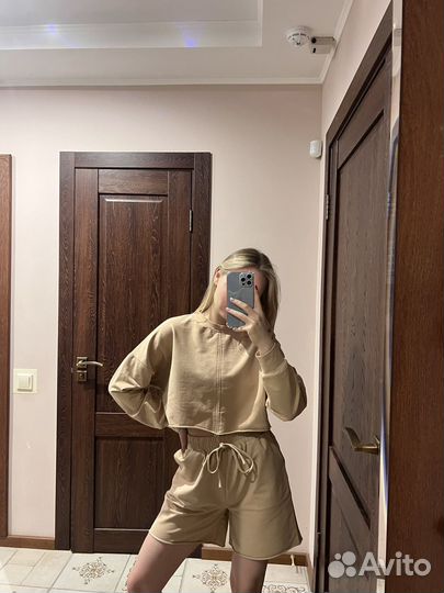 Комплект костюм листать