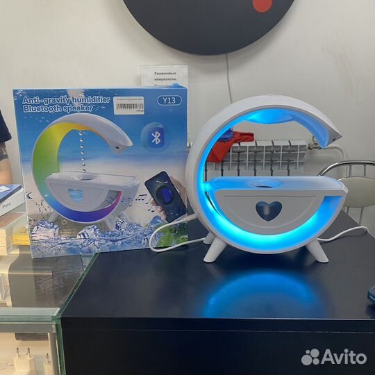 Anti-gravity humidifier Bluetooth speaker Y13